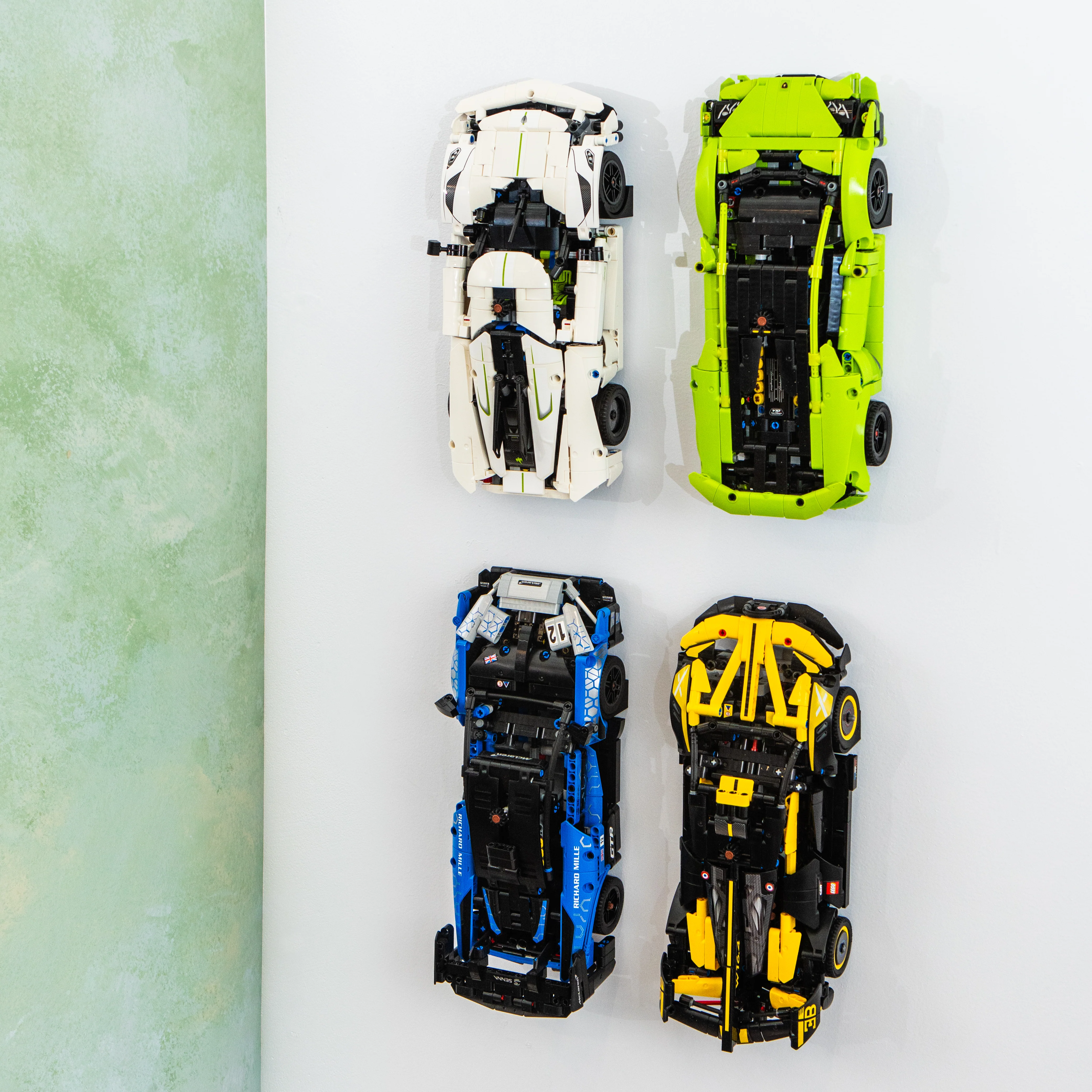 Wall Mount Hook For Technic Cars (16 Stud Wide) - Image 4