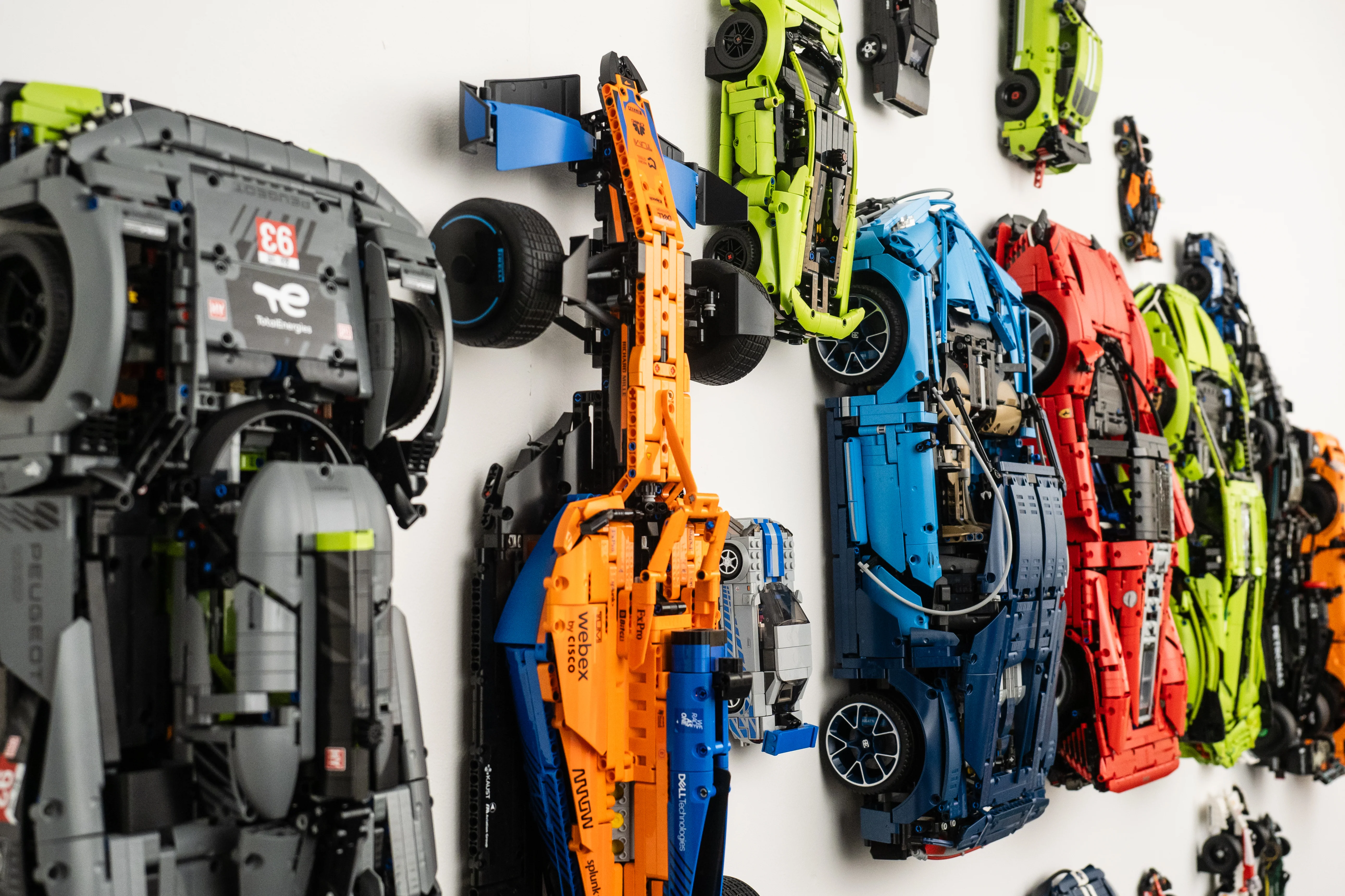 Wall Mount Bracket Compatible With Lego Technic Bugatti Chiron 42083 - Image 6