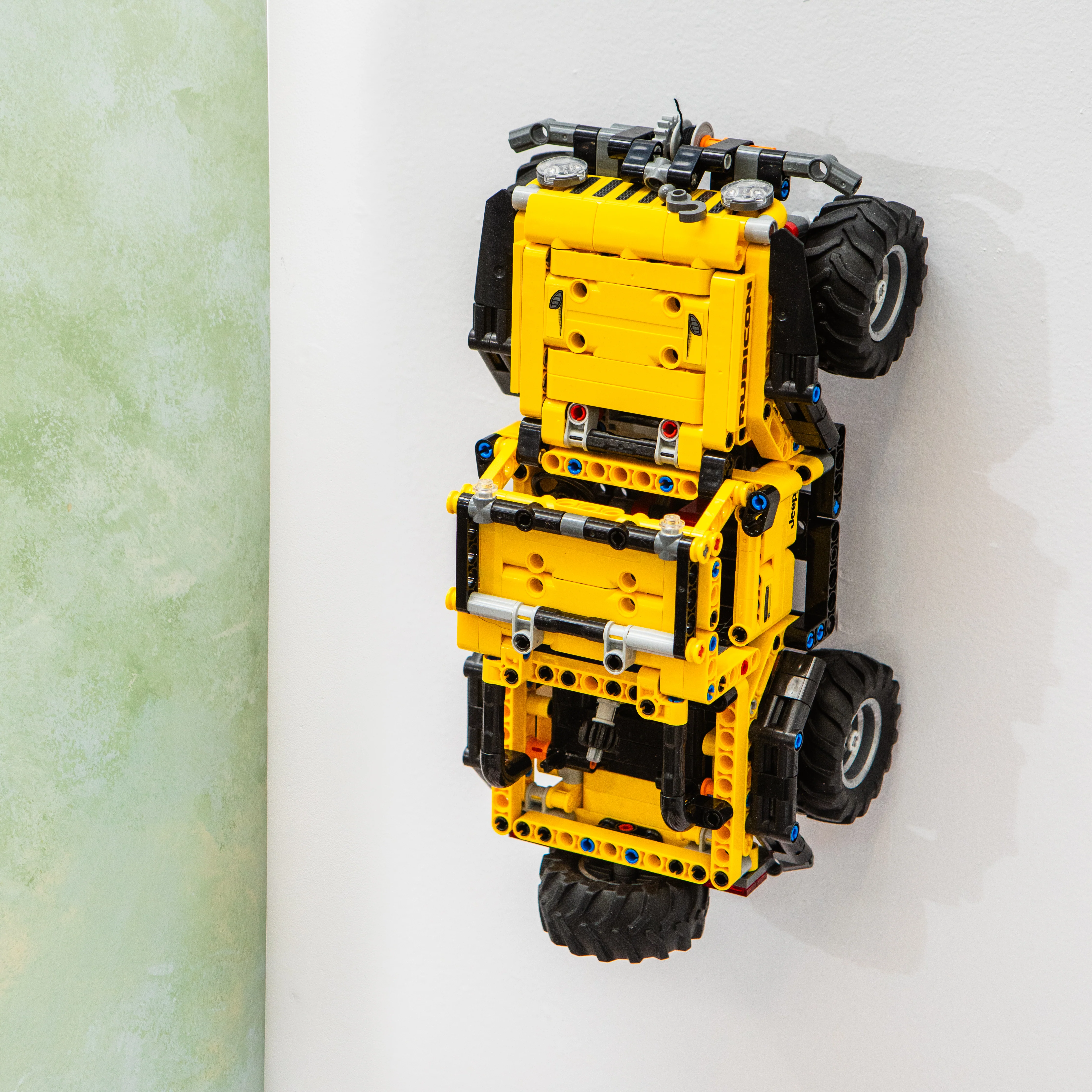 Wall Mount Bracket Compatible With Lego Technic Ford Bronco 42213 & Jeep Wranger 42122 - Image 6