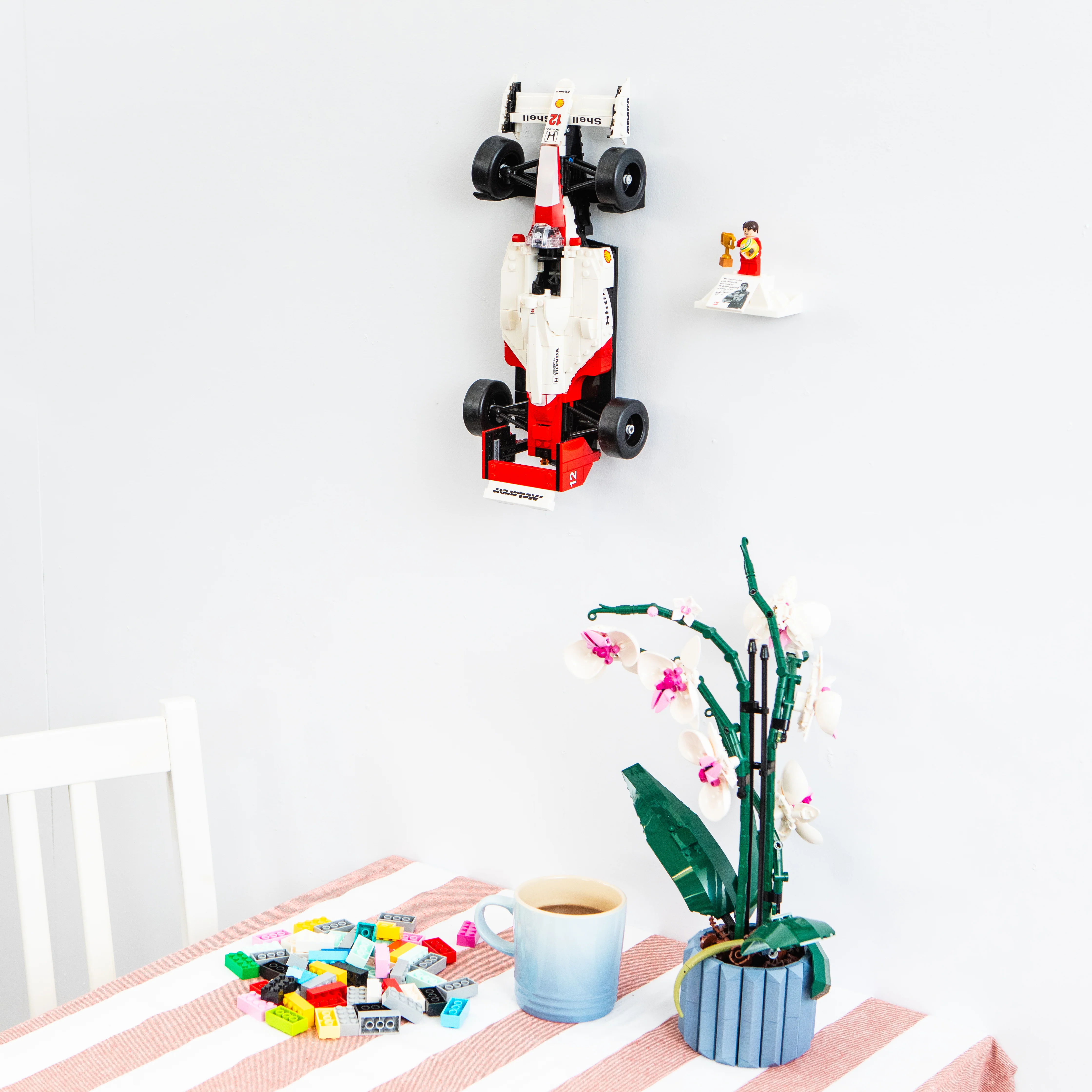 Wall Mount For LEGO 10330 Icons McLaren MP4/4 - Image 7